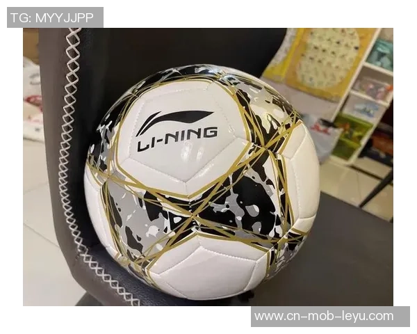 豪邦足球引领新风潮助力青少年成长与发展全面解析足球教育的重要性