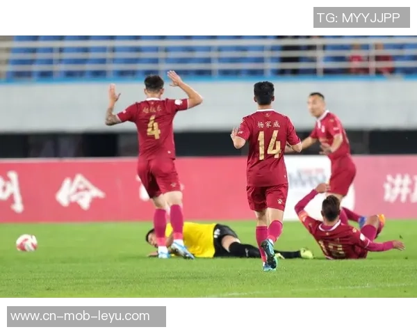 贾宏在足球领域的崛起与挑战解析及其对中国足球的影响