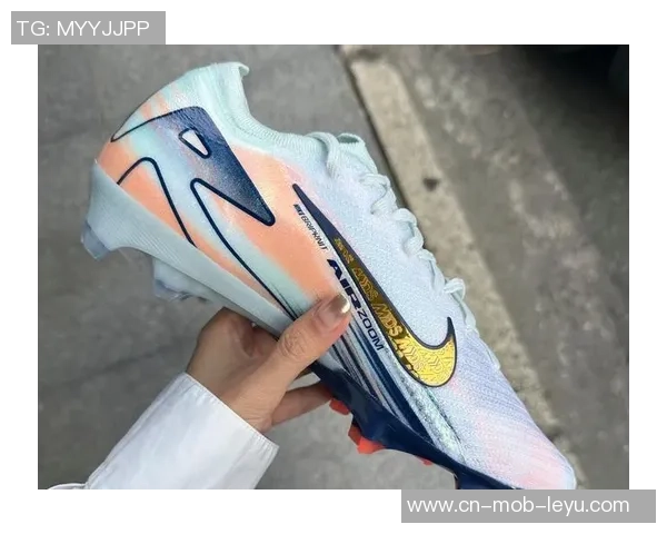 足球鞋刺客6全新升级助你在绿茵场上尽显风采与实力的完美结合